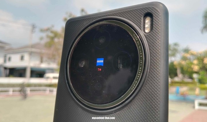 VIVO X100 ออกช็อป True​