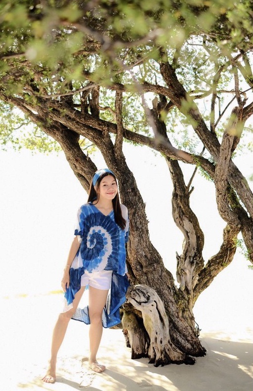 เสื้อไปทะเล เสื้อมัดย้อมหางนกยูง