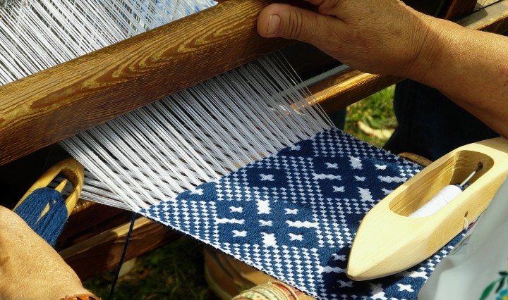 รู้จัก “ผ้าไหมไทย” มีกี่ประเภท ผ้าไหมจังหวัดไหนดีที่สุด