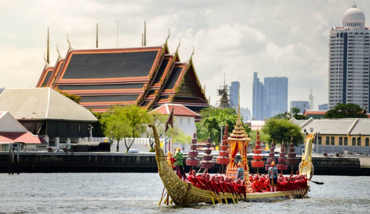 ประวัติ "เรือสุพรรณหงส์" และกำหนดการขบวนพยุหยาตราทางชลมารคพระราชพิธีฯ ถวายผ้าพระกฐิน 27 ต.ค. 2567