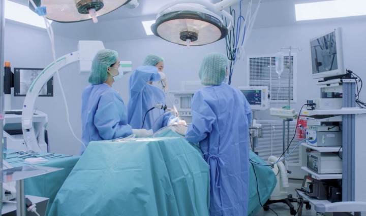 อย่ากลัวการผ่าตัด! การผ่าตัดกระดูกสันหลังไม่ได้น่ากลัวอย่างที่คิด