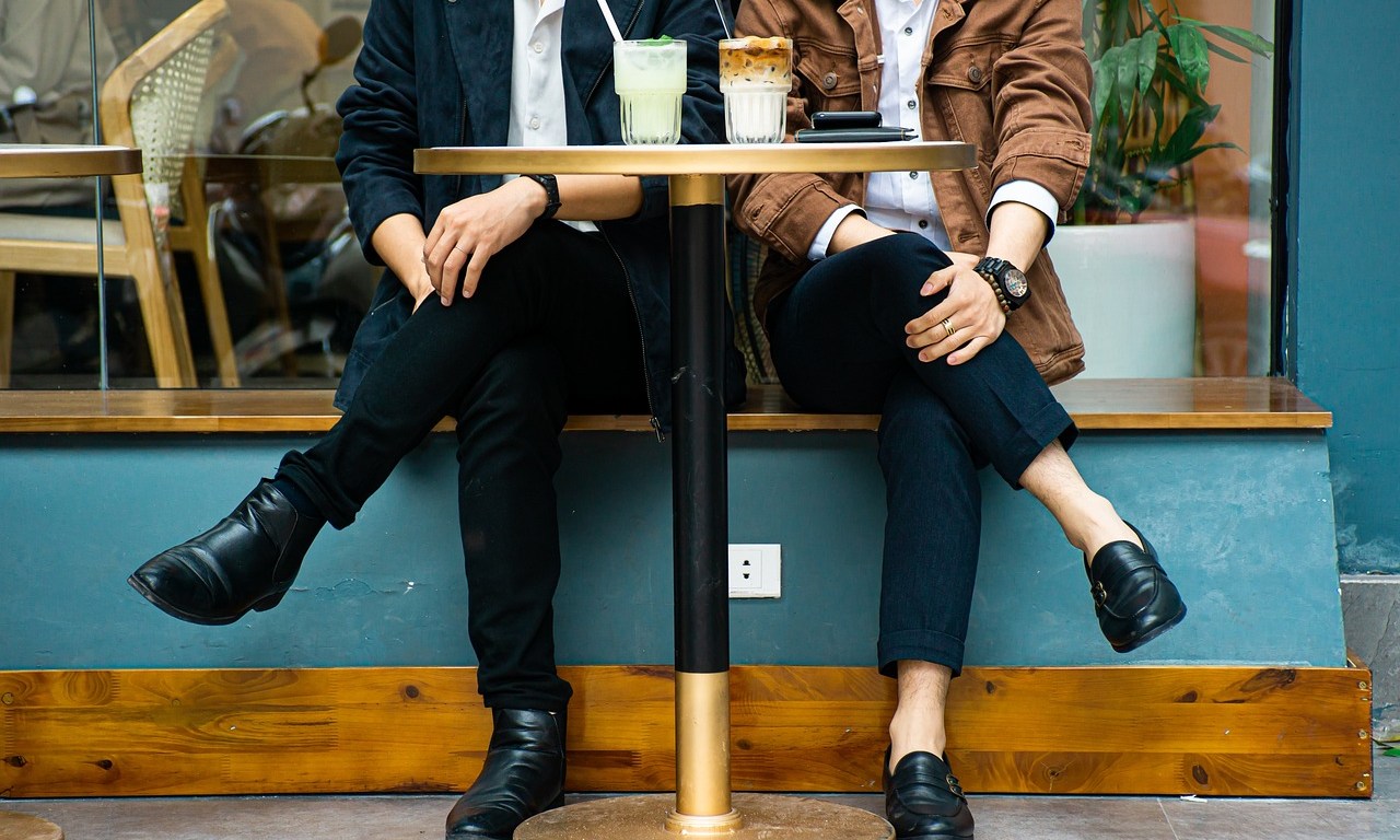 ติดแกลม หรือ ติดแกรม? แปลว่าอะไร ใช้ยังไง