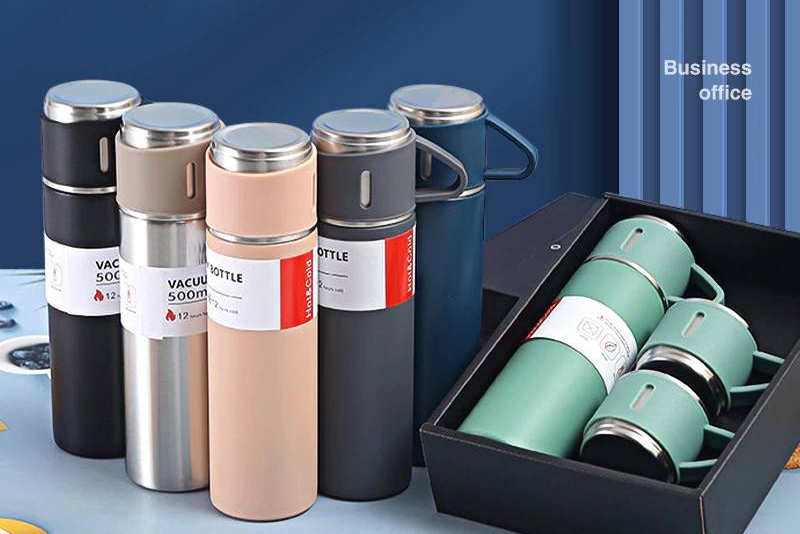 ของขวัญปีใหม่ให้เพื่อนร่วมงาน : เซ็ตแก้วเก็บอุณหภูมิราคา 65 บาท