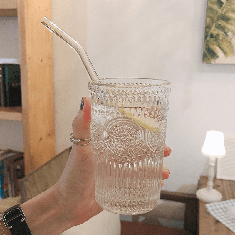 ของขวัญปีใหม่ให้เพื่อนร่วมงาน : แก้วน้ำแบบใส ราคา 23 บาท