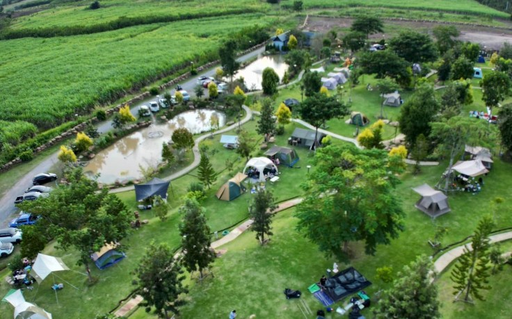ลานกางเต็นท์เขาใหญ่ Sun Moon Campsite Cafe & Eatery