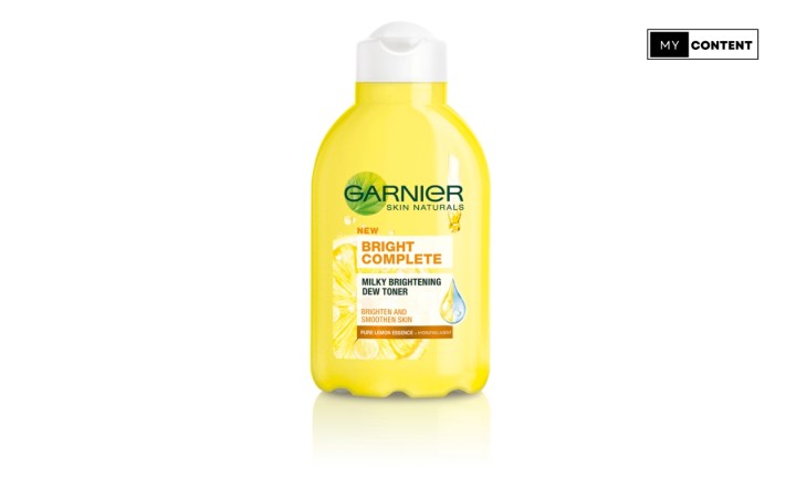โทนเนอร์สำหรับคนเป็ฯฝ้า ยี่ห้อไหนดี Garnier Light Complete Vitamin C Booster Toner