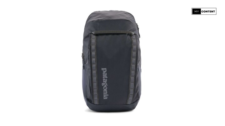 กระเป๋าเป้เดินป่า ยี่ห้อไหนดี Patagonia Black Hole Pack 32L