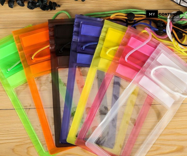 ซองกันน้ำมือถือหลากสี
