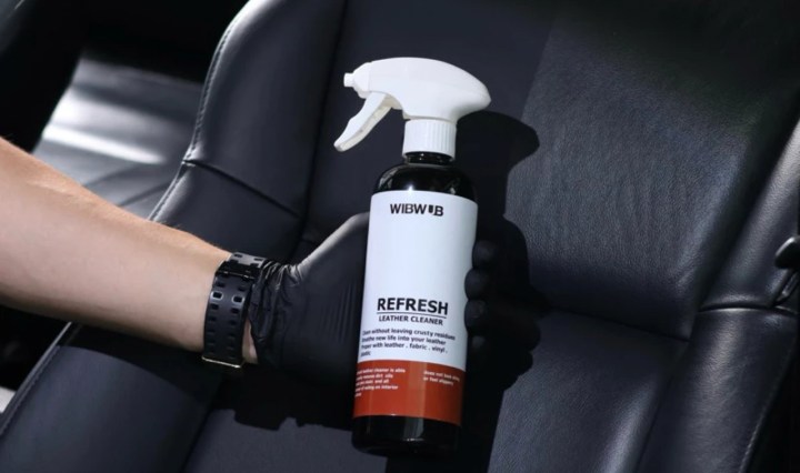 10 น้ำยาทำความสะอาดรถยนต์ ยอดฮิต 2025 ใช้ง่าย สะอาด หอม ไม่กัดเบาะ