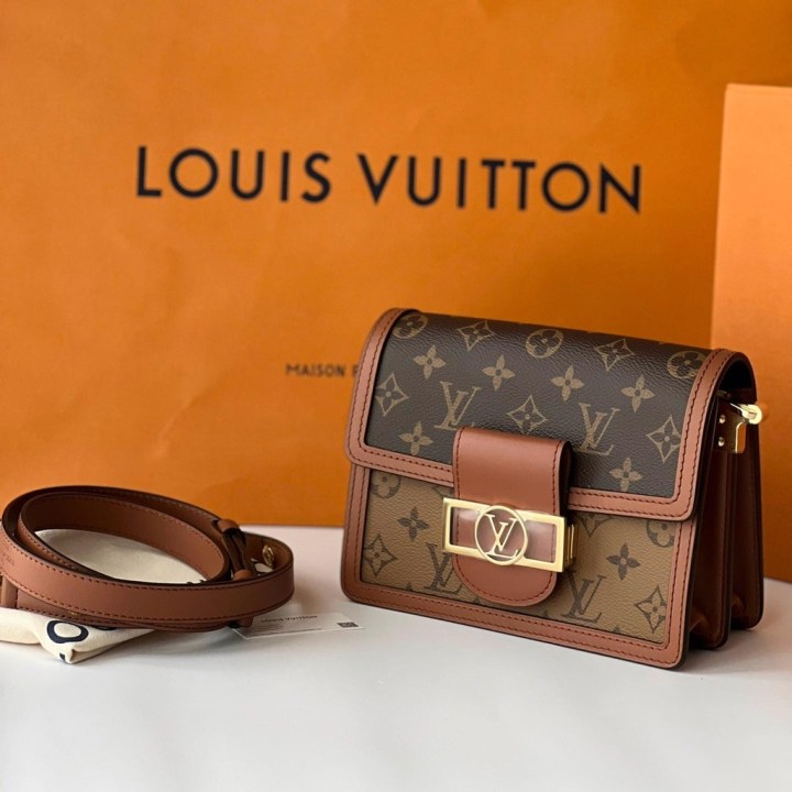 กระเป๋าหลุยส์ใบเล็ก รุ่น Louis Vuitton Dauphine Mini