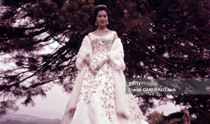 100 แคปชั่นถวายอาลัย สมเด็จพระพันปีหลวง น้อมสำนึกในพระมหากรุณาธิคุณ 