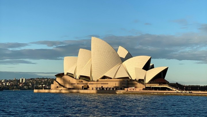 เที่ยวปีใหม่ที่ประเทศออสเตรเลีย (Australia) จุดเริ่มต้นแห่งแสงแรก