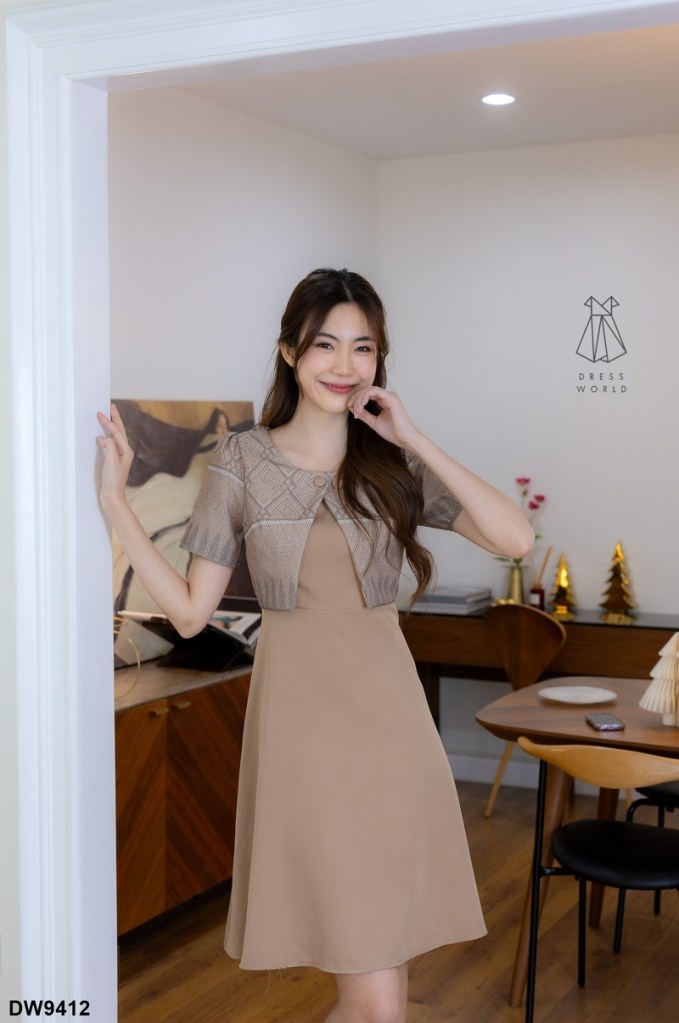 แต่งตัวปาร์ตี้ปีใหม่ด้วยโทนสีสุภาพ