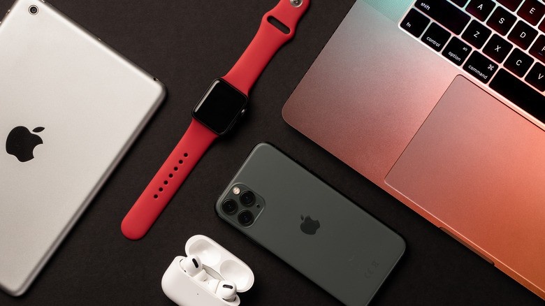 Apple เป็นของประเทศอะไร มีบริการอะไรบ้าง พร้อมแนะนำ 5 ฟีเจอร์ที่เป็นที่รู้จักทั่วโลก